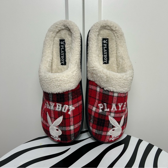 Playboy Plaid Red and Black Slippers with White Fleece Lining - Picture 6 of 8